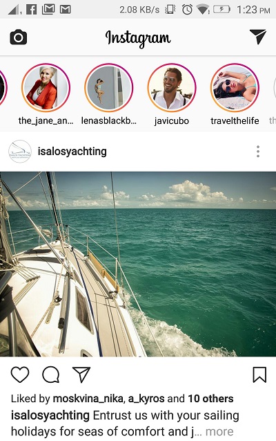 παράδειγμα εμφάνισης instagram stories στο βασικό feed